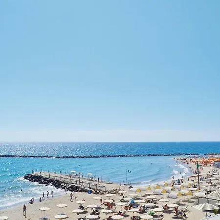 0-bedroom In Imperia -im- 아파트